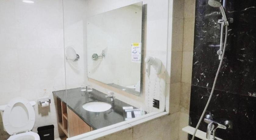 Indoluxe Hotel Jogjakarta Melati Экстерьер фото