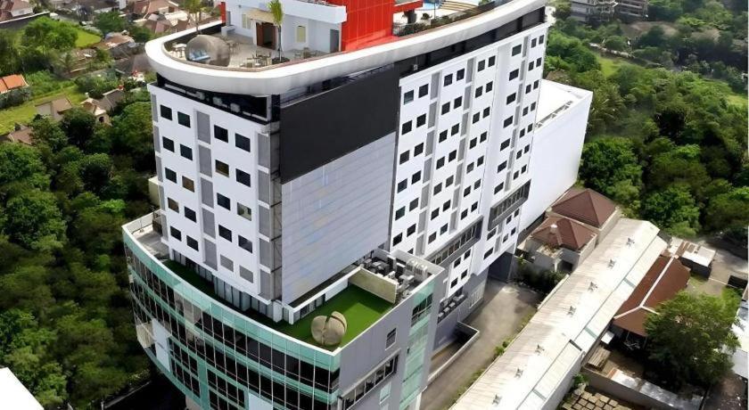 Indoluxe Hotel Jogjakarta Melati Экстерьер фото